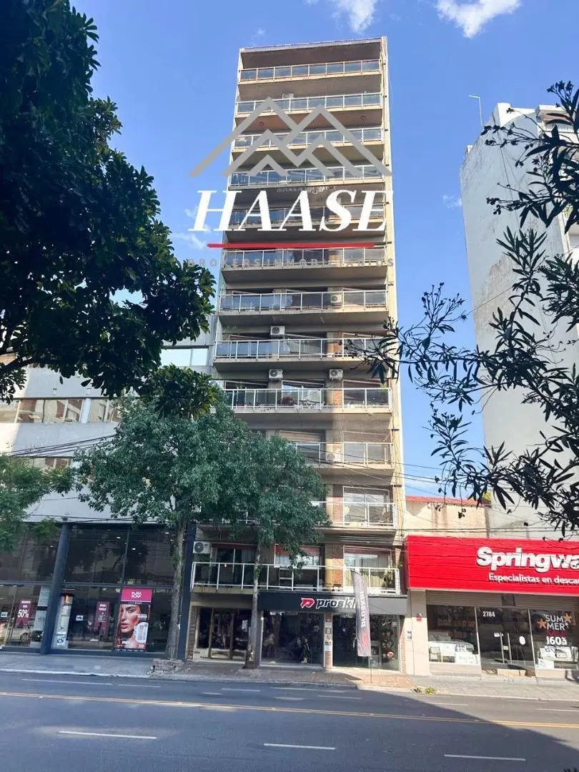 Departamento 3 amb ctfe 61 m2 7mo bcón Av. Libertador Olivos 2