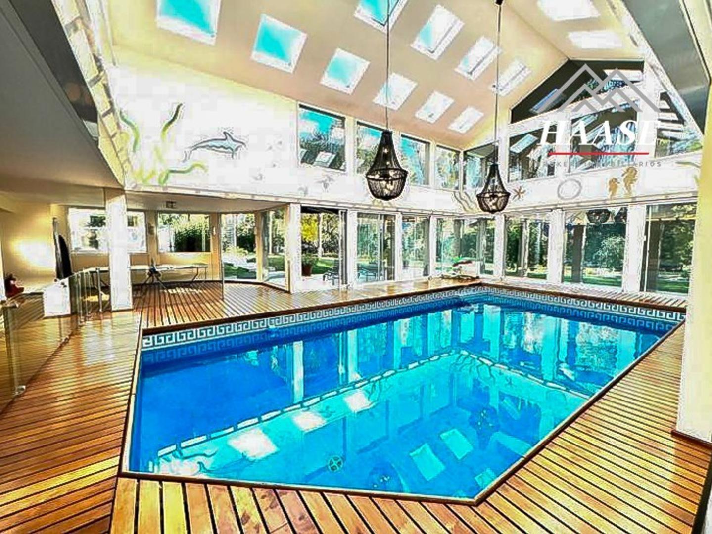 Foto de Exclusiva Residencia de Categoria Country Miraflores Z Norte, imagen 1