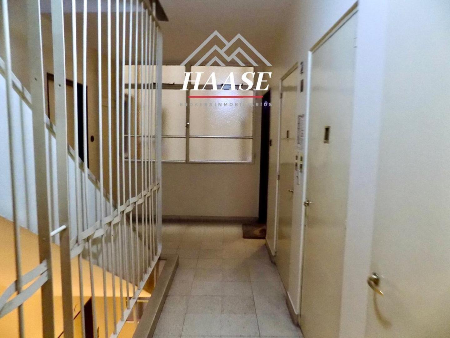 Foto de Venta Departamento 5 ambientes apto profesional - Retiro, imagen 3