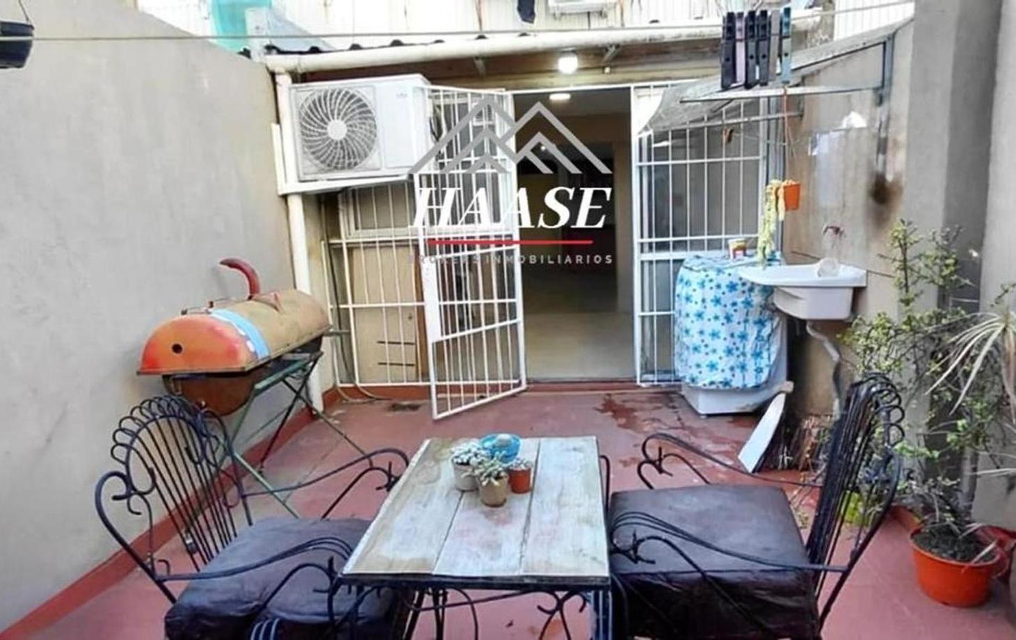 Foto de Venta Monoambiente con patio 47 m2 A/P - Coghlan, imagen 3