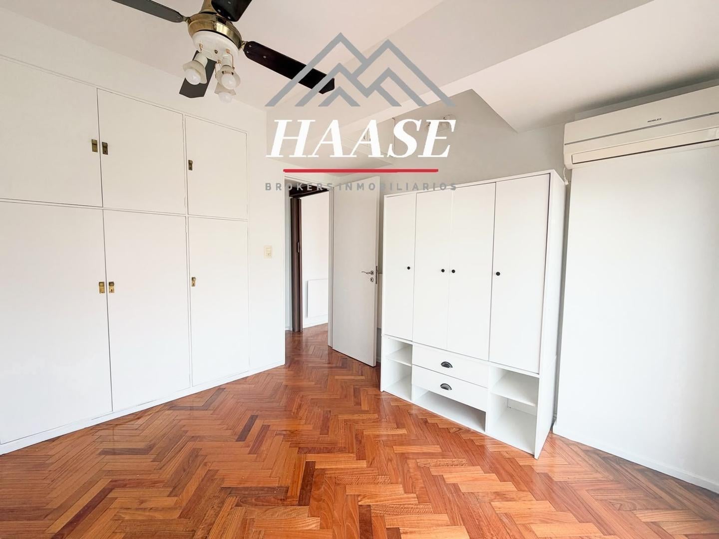 Foto de Venta departamento 2 amb 9° cochera fija m/lum Belgrano, imagen 5