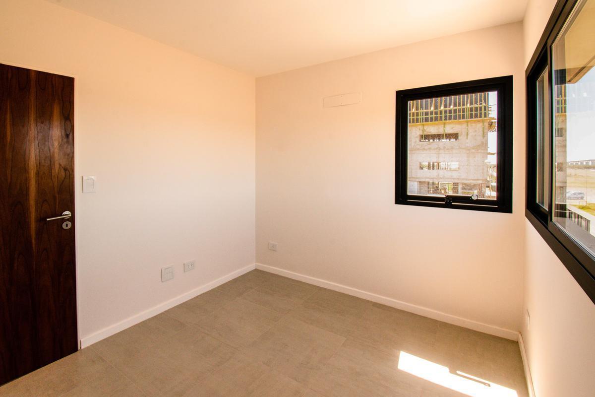 En Venta a Estrenar PH de Dos Dorm. con Terraza y Parrillero a m del Río 1