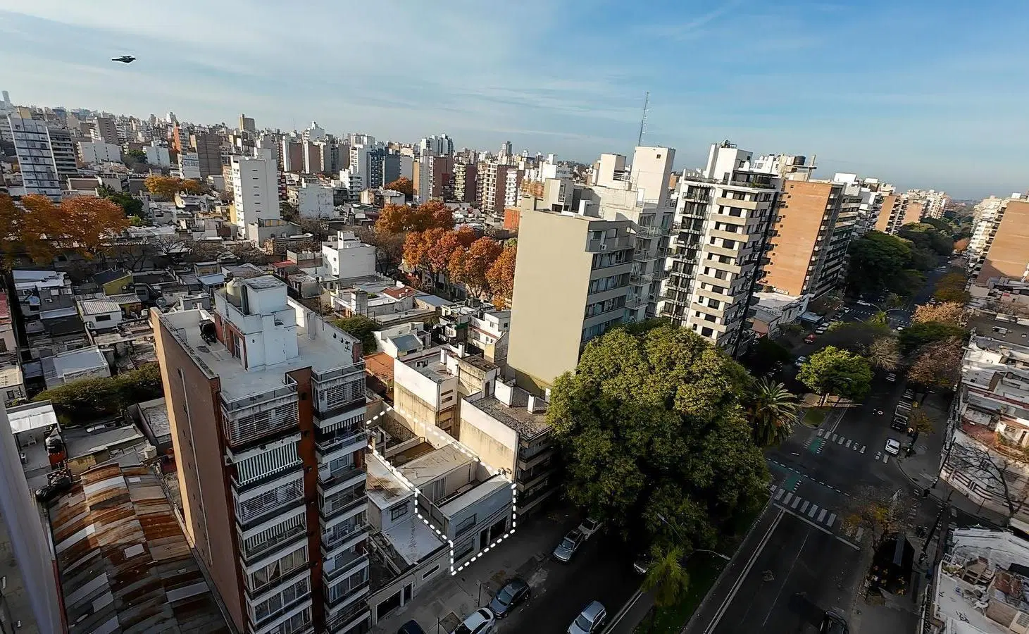 Lote para constructora en Av Francia entre San Luis y Rioja 4