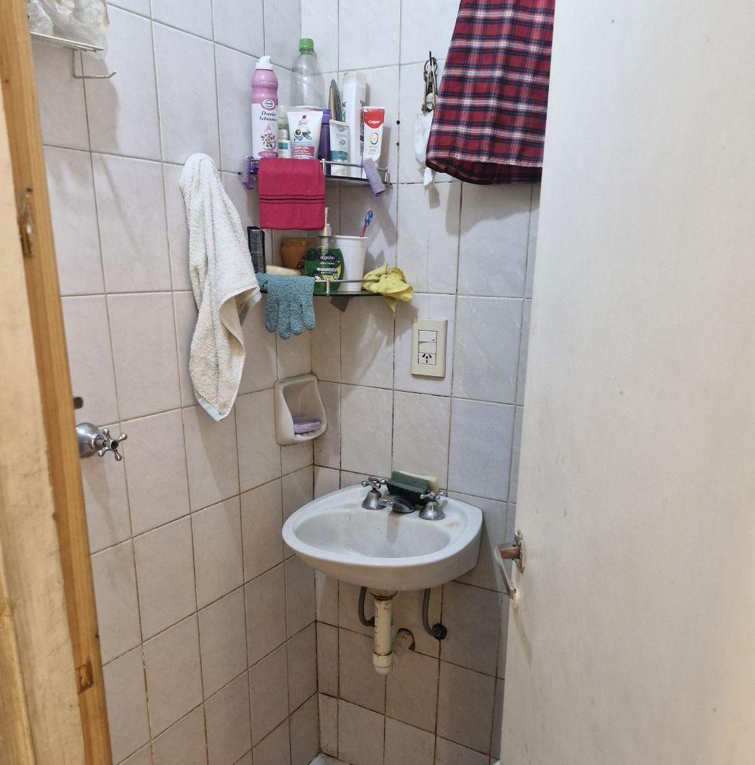 LOCAL COMERCIAL EN EXCELENTE UBICACION - ONELLI AL 500
