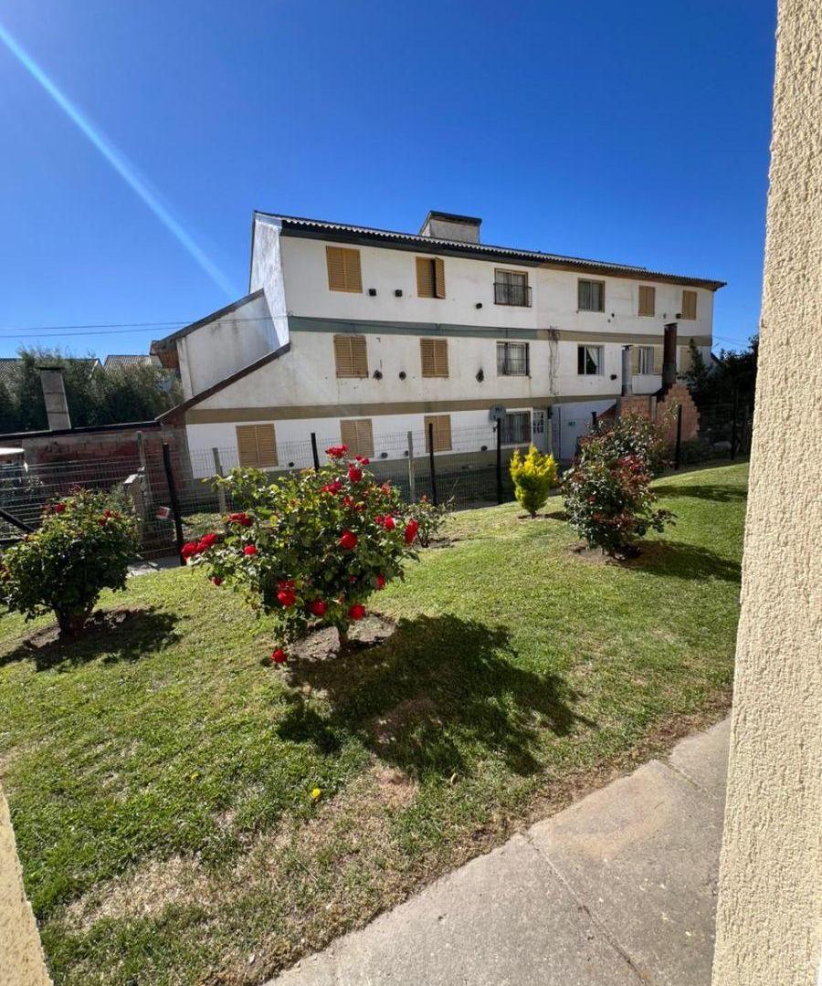 Departamento IDEAL vivienda mas Renta, (con division de anexo 2 ambientes) Barrio 84 Viviendas.-