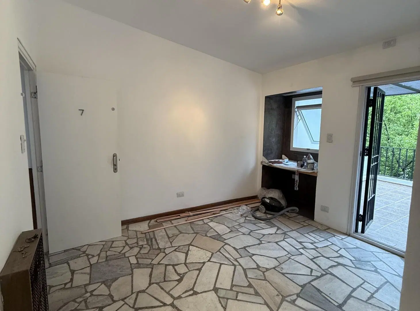 Hermoso departamento de un dormitorio con terraza en venta 3