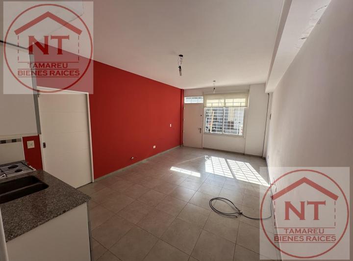 PH 2 AMB PLANTA BAJA. COCHERA CUBIERTA Y PATIO. ENTRADA INDP. SIN EXPENSAS 2