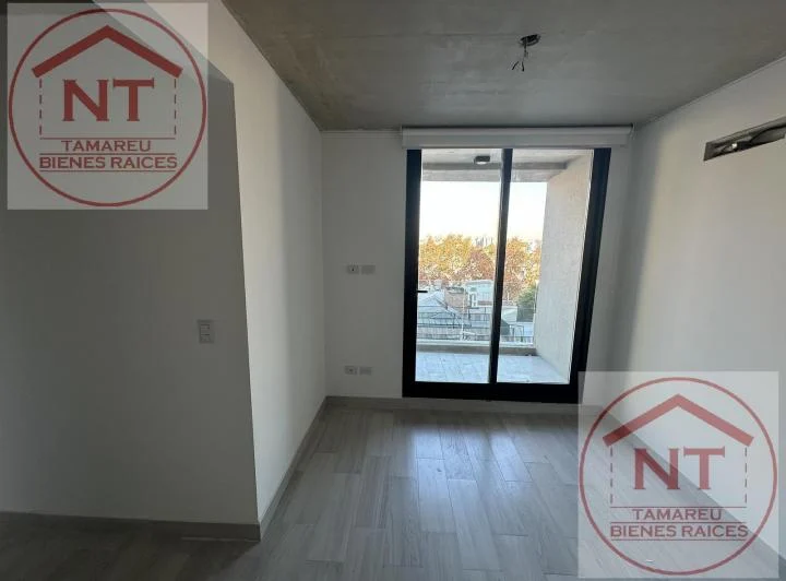 Departamento 3 amb con balcon. Amenities (piscina, sum, gym, solarium, seguridad) Villa del Parque 4