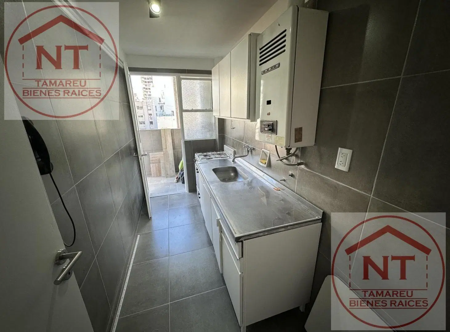 Departamento 2 amb con balcon Recoleta 2
