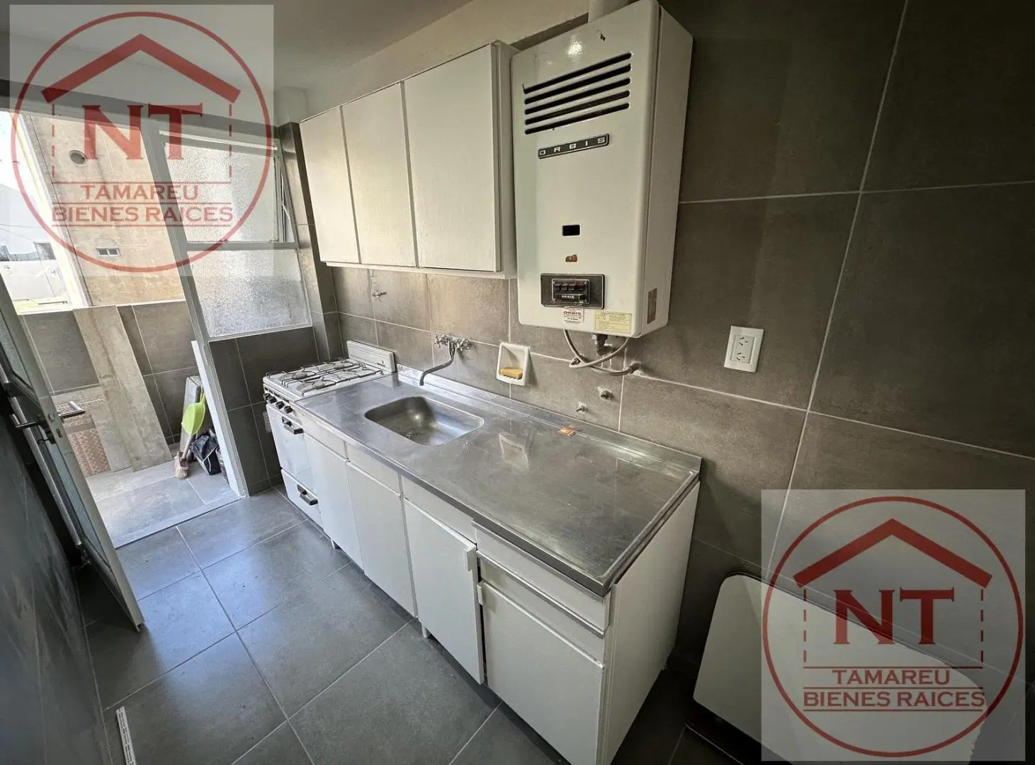 Departamento 2 amb con balcon Recoleta 3