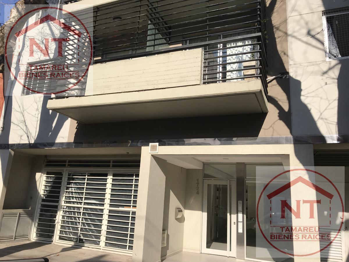 Foto de Departamento 1 amb con balcon. Al frente. Villa del Parque, imagen 1