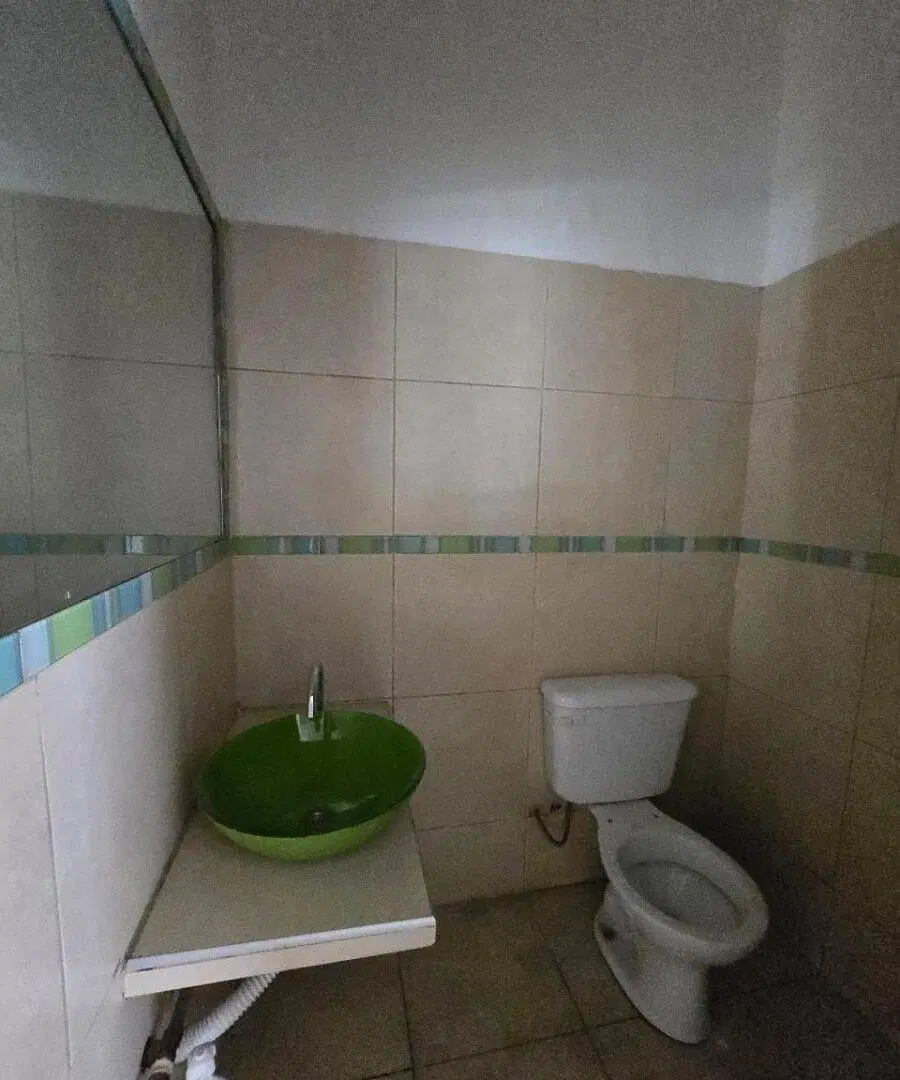 Local comercial en alquiler en esquina de Bulnes y Jacinto Ríos 3