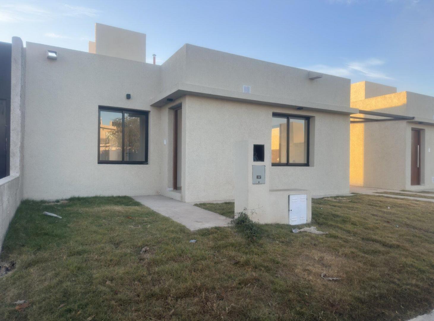 Vendo casa dúplex 2 dormitorios en docta, ideal familia