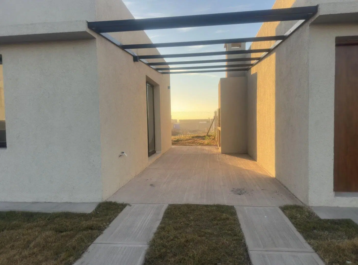 Vendo casa dúplex 2 dormitorios en docta, ideal familia 4