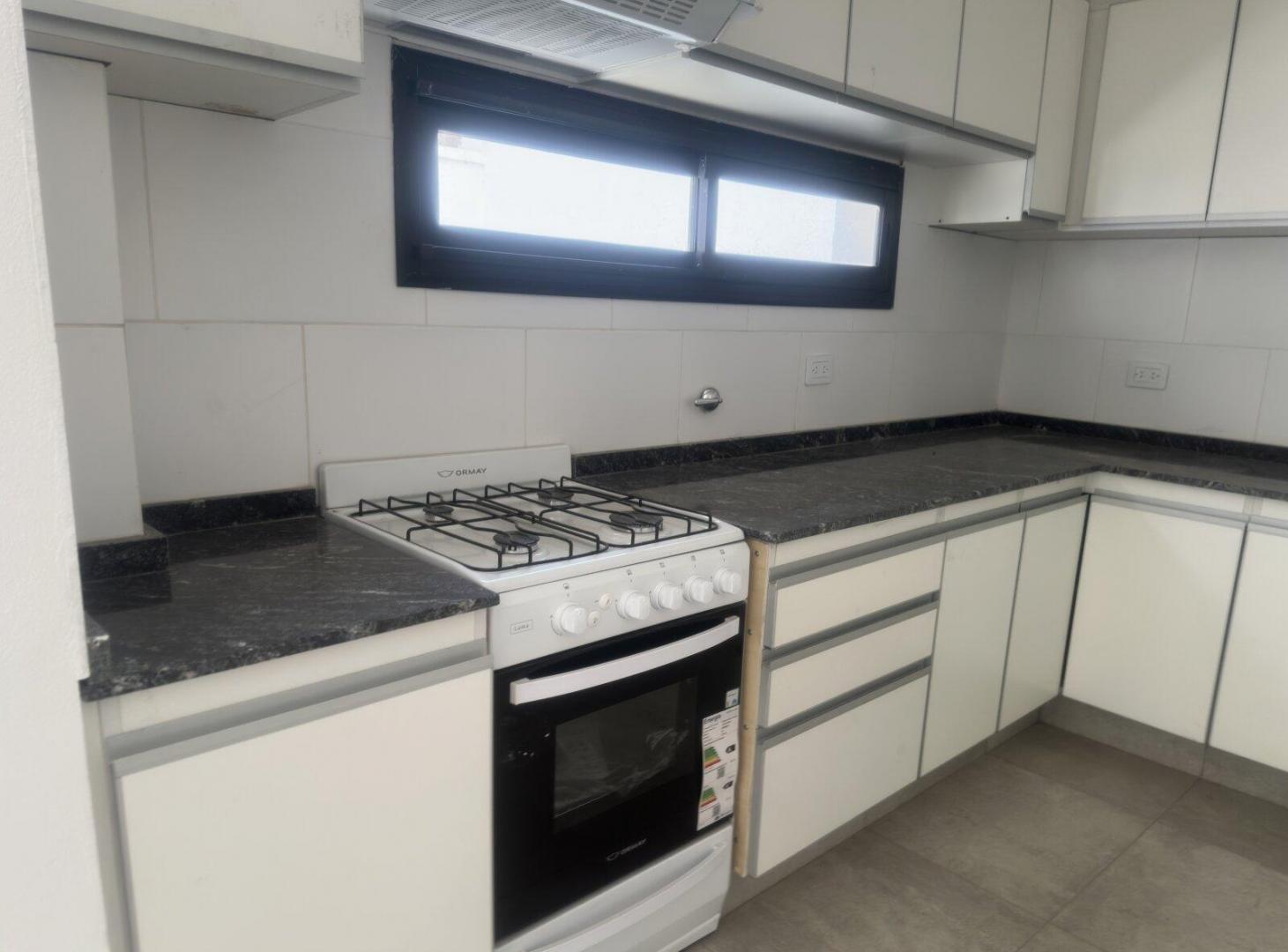 Foto de Vendo casa dúplex 2 dormitorios, 2 baños, financiación ideal familia, imagen 3