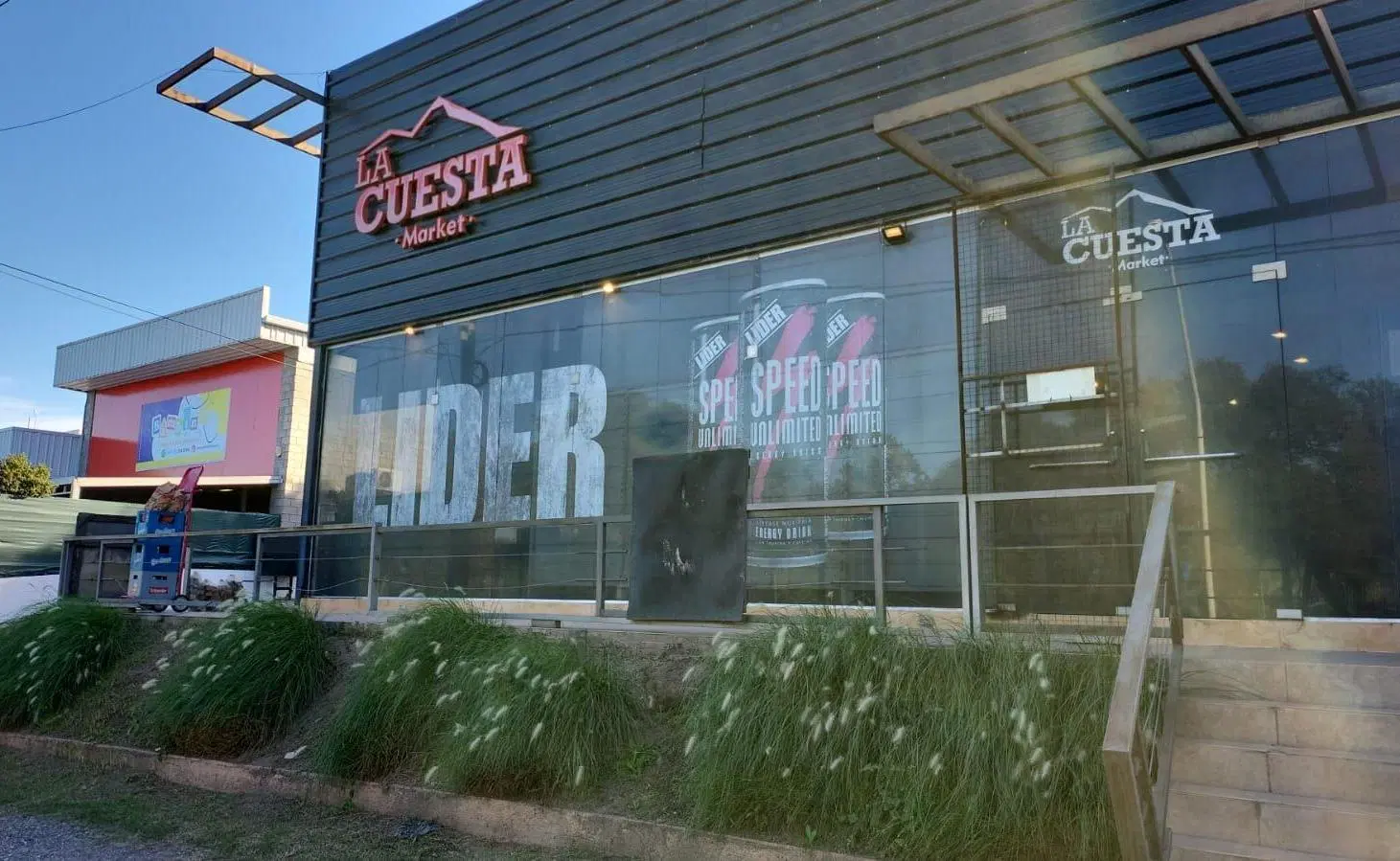 Alquiler Gran Local Comercial Intercountry 3