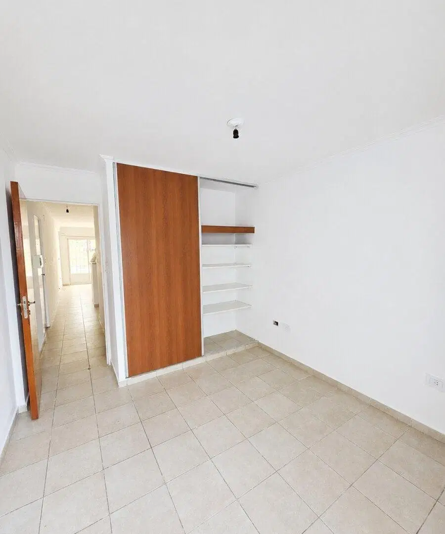 DEPARTAMENTO 1 DORMITORIO EN ALQUILER EN COFICO CON PATIO 3