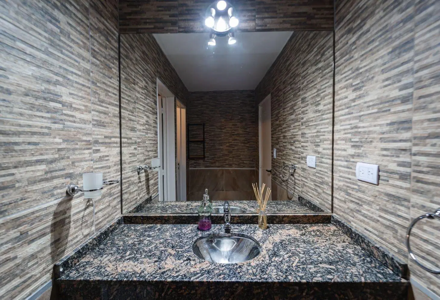 CASA EN ALQUILER EN VILLA BELGRANO – COMPLEJO CON PILETA 8