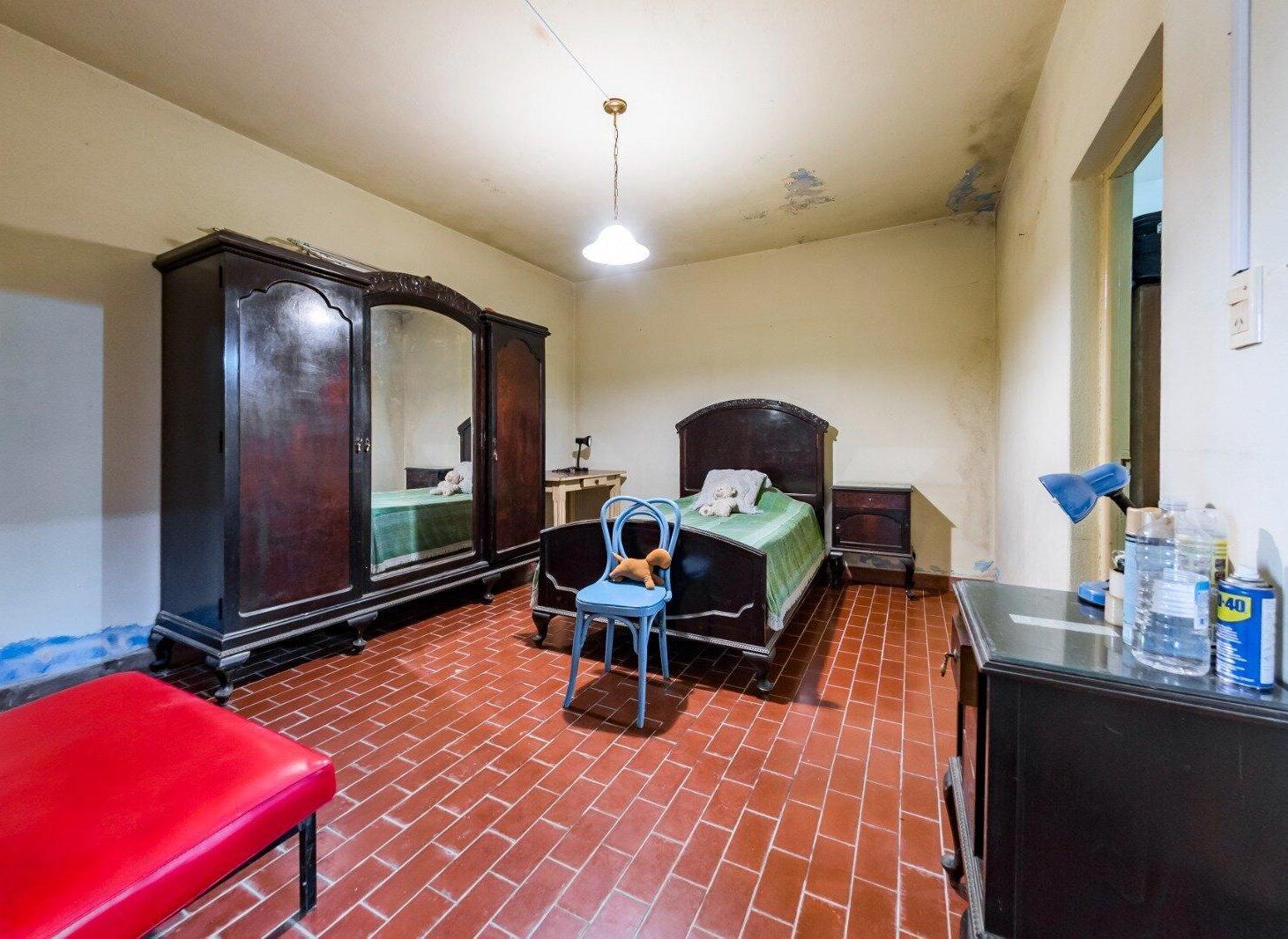 Foto de CASA A RECICLAR CON GRAN TERRENO EN ARGÜELLO – IDEAL INVERSIÓN, imagen 4