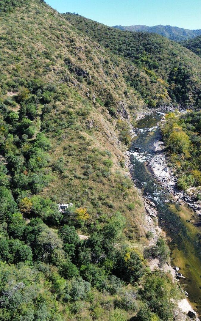 Foto de Venta lote en La Serranita, 4336 m2, frente al río, ideal complejo de, imagen 1