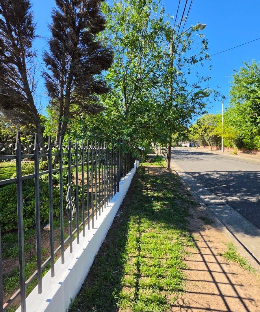 Foto de VENTA CASA en Villa Carlos Paz, 4 dormitorios, QUINCHO Y JARDÍN, imagen 4