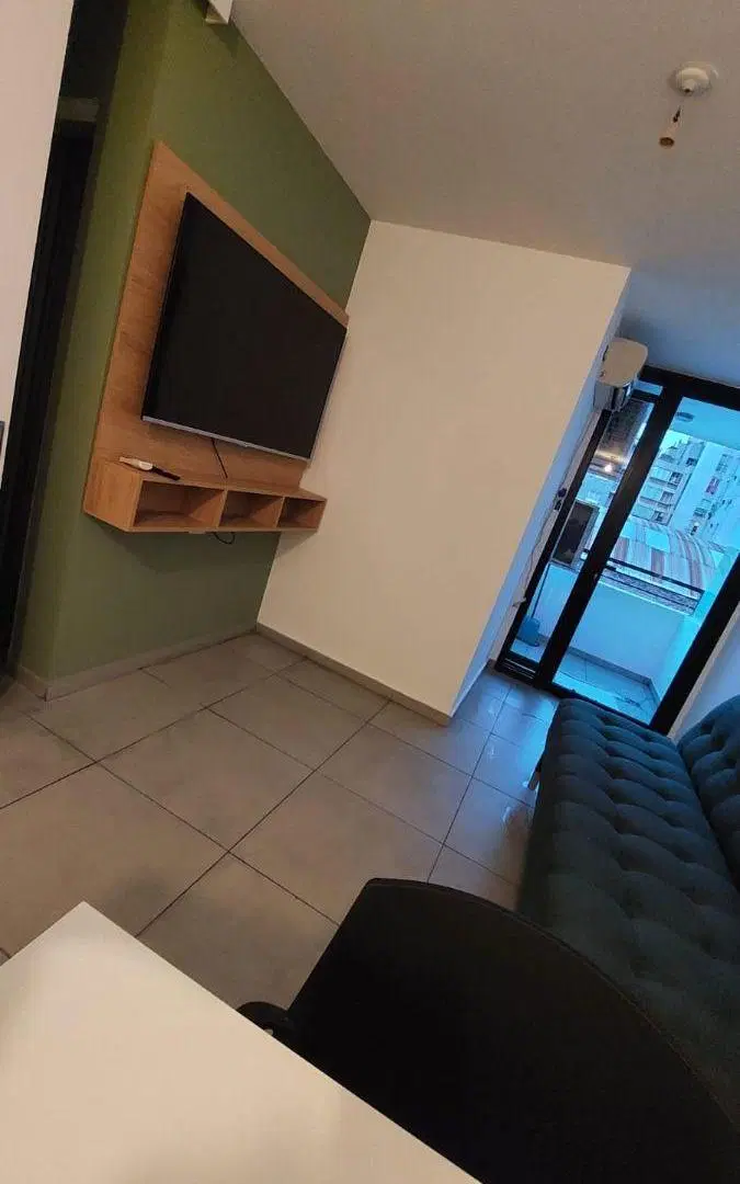 SE ALQUILA DEPARTAMENTO AMOBLADO CON COCHERA EN EXCELENTE UBICACION 3
