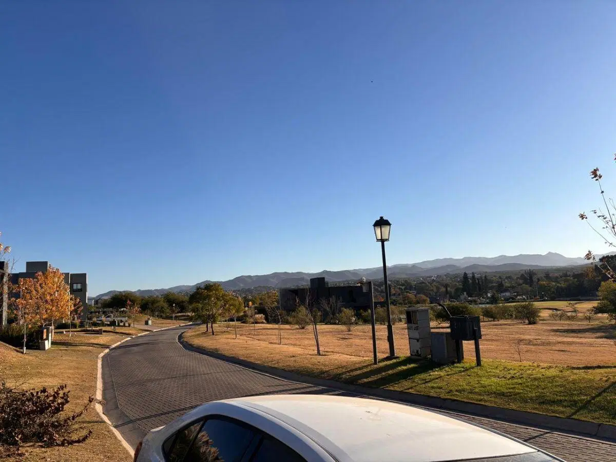 LOTE EN EL EXCLUSIVO COUNTRY ESTANCIA EL TERRON GOLF 4