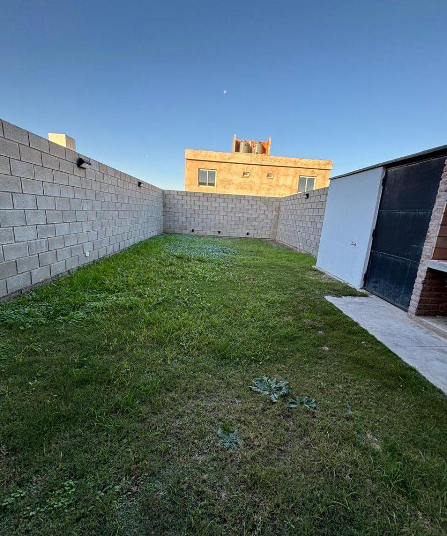 Foto de EN VENTA - EXCELENTE DUPLEX EN DOCTA A METROS DEL INGRESO PRINCIPAL, imagen 3