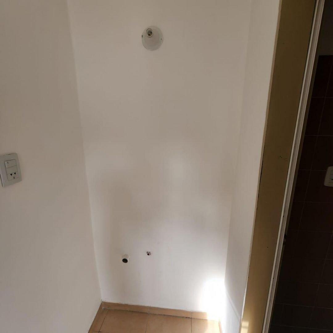 Foto de Casa Dos Dormitorios - En Venta - Barrio Empalme, imagen 3