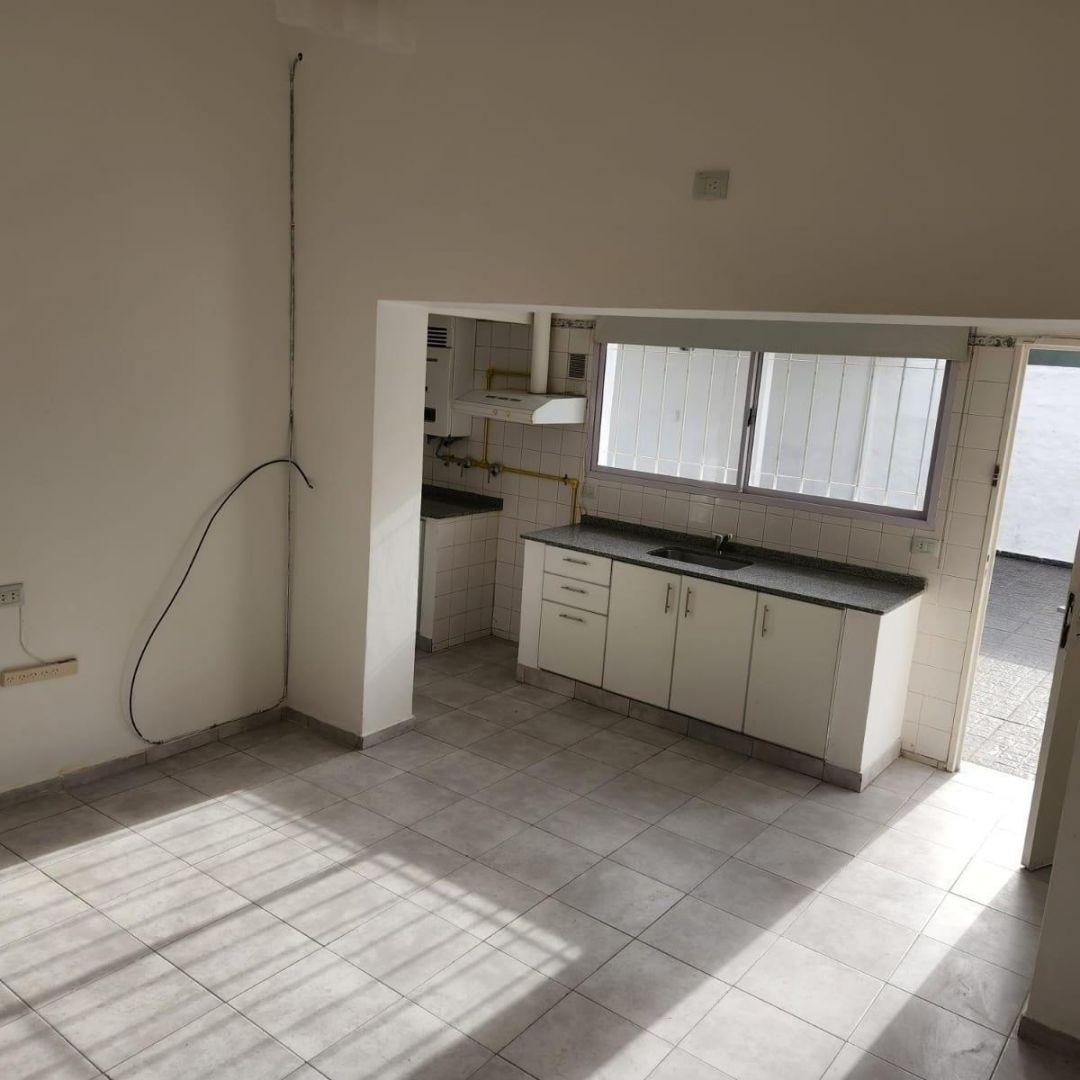 Foto de Casa Dos Dormitorios - En Venta - Barrio Empalme, imagen 5