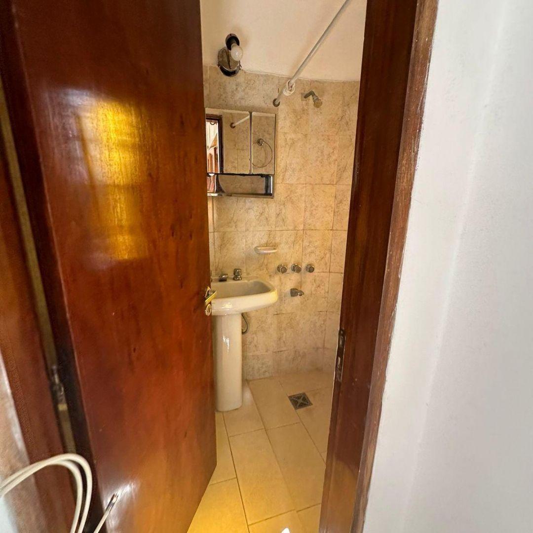 Casa Cuatro Dorm. - en Venta - Villa Carlos Paz 3