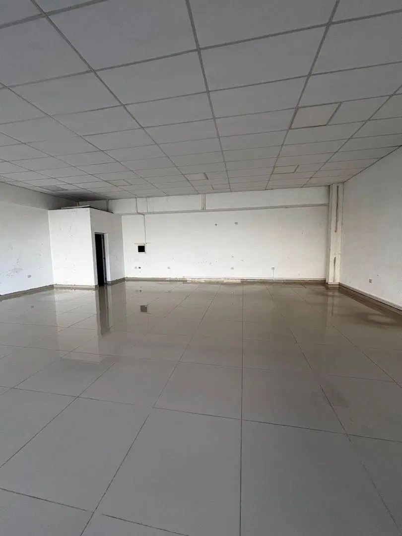LOCAL COMERCIAL EN ALQUILER DENTRO DE ESTACIÓN SHELL 2