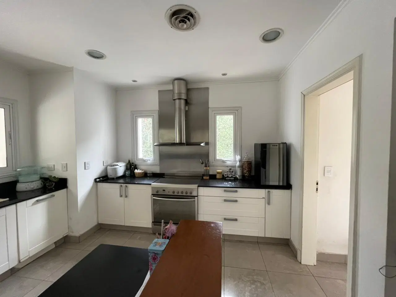 CASA EN VENTA - LOMAS DE LA CAROLINA 4