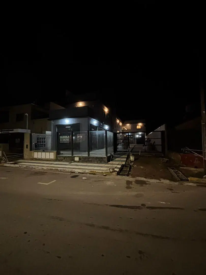 LOCALES A ESTRENAR EN ALQUILER    VILLA ALLENDE 3