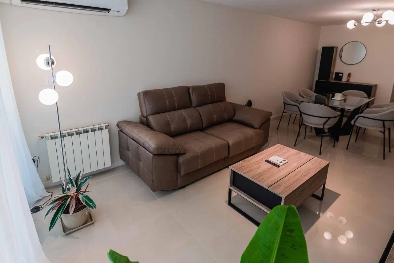 DEPARTAMENTO DE CATEGORIA AMOBLADO - MIRACIELOS 5