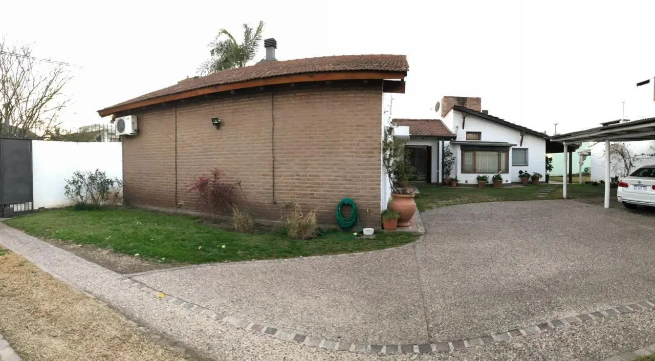 CASA EN VENTA - Villa Belgrano 3