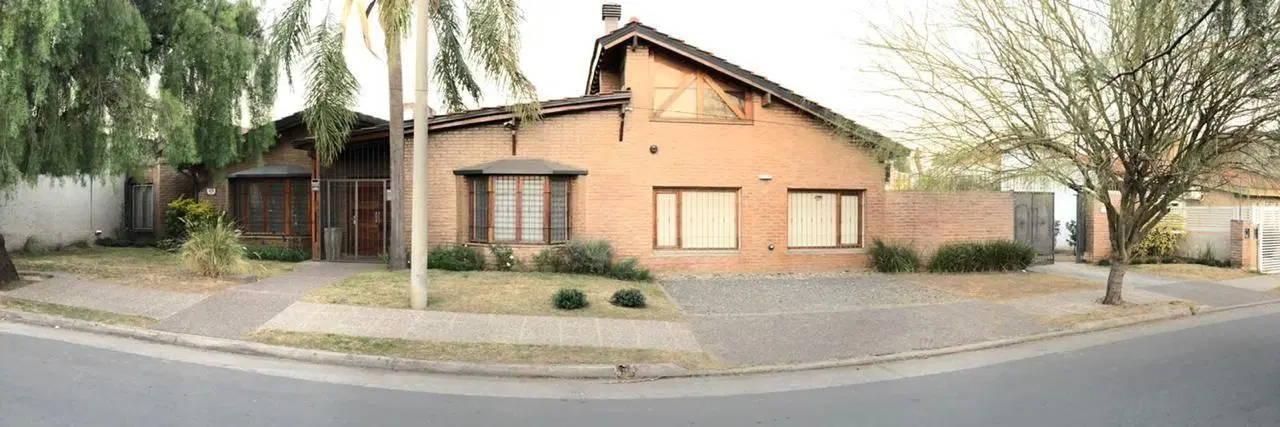 CASA EN VENTA - Villa Belgrano 5