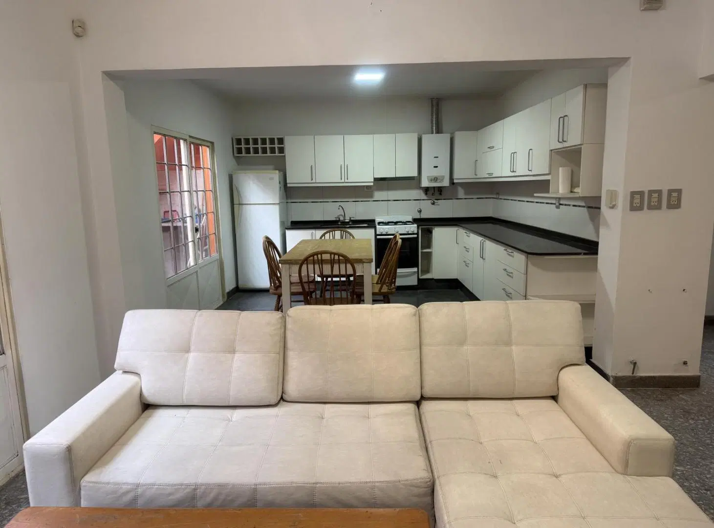 Casa 2 dormitorios garage Belgrano 2