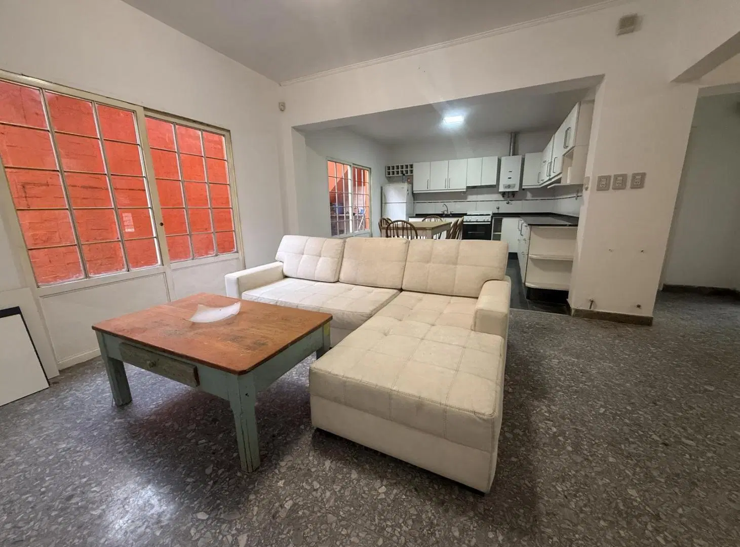 Casa 2 dormitorios garage Belgrano 3