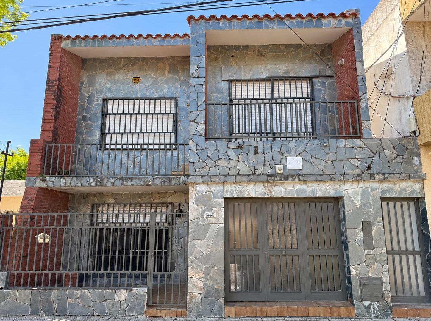 Foto de Casa con amplio potencial apta credito Belgrano, imagen 2