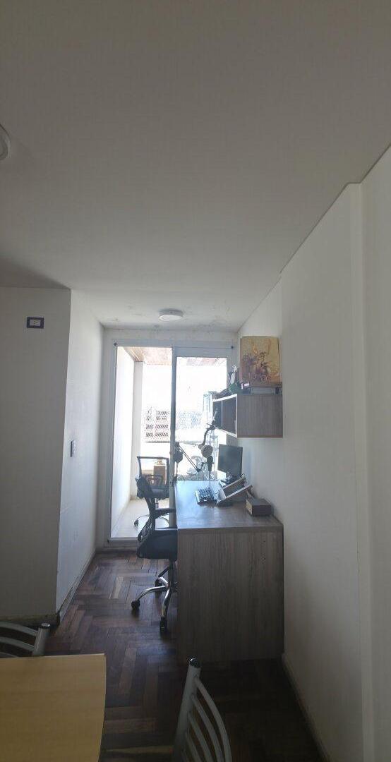 Foto de Venta departamento un dormitorio con balcon - Centro, imagen 2