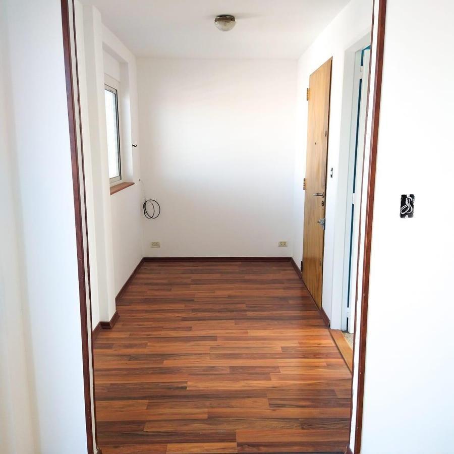 Excelente Departamento. Semi Piso de 3 Amb. en Agronomia Oportunidad! 1