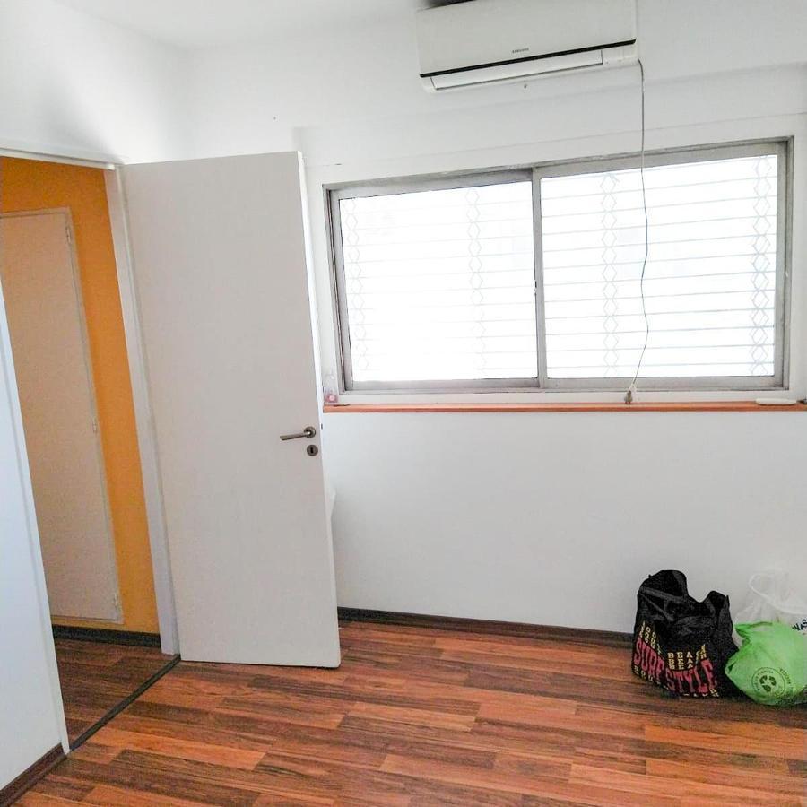 Excelente Departamento. Semi Piso de 3 Amb. en Agronomia Oportunidad! 2