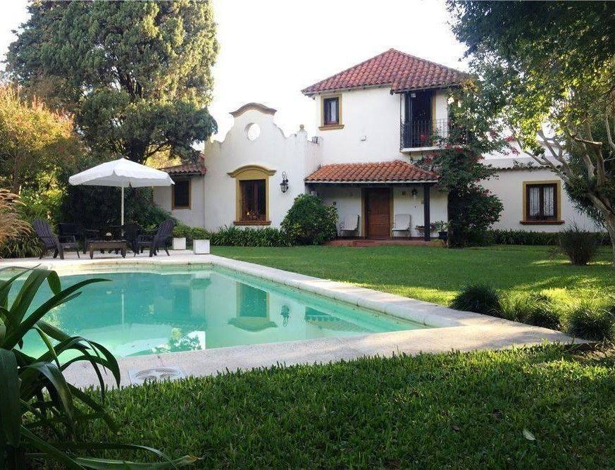 Casa 4 dormitorios. | diagonal 92 e 13b y 13c al 100