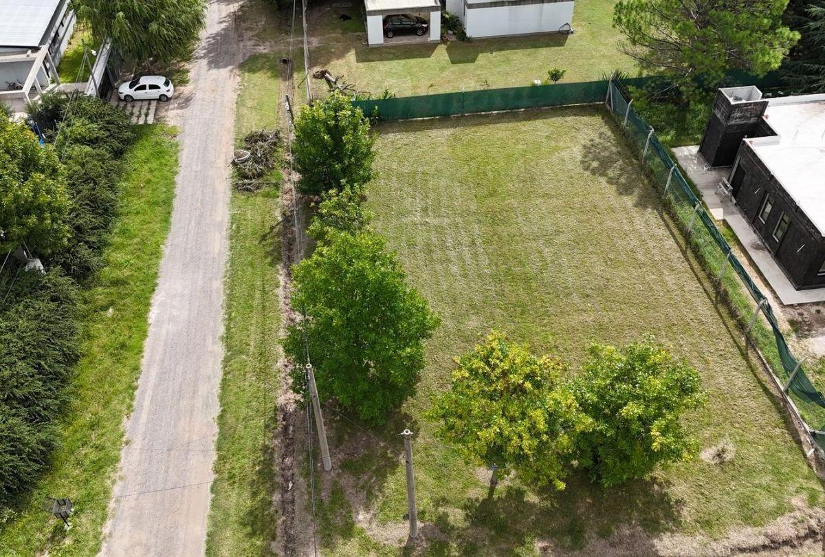 Lote. | Calle 49 Esquina 14 3