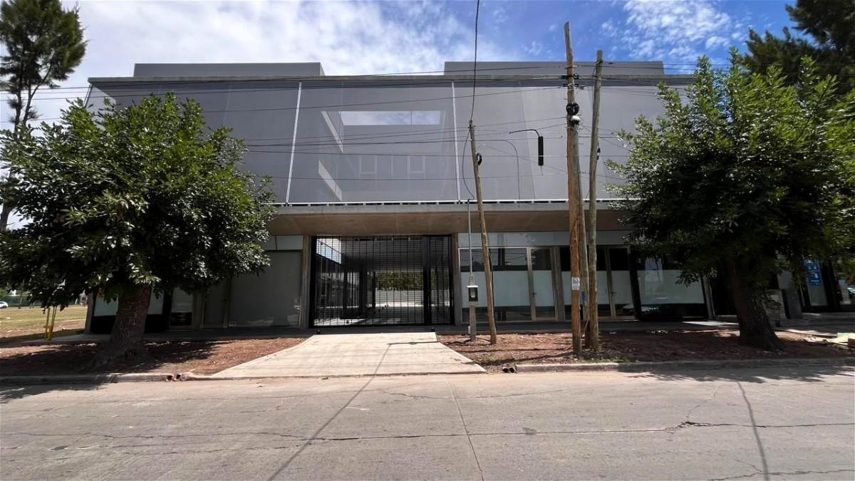 Oficina . | Calle 485 esquina 138 al 000