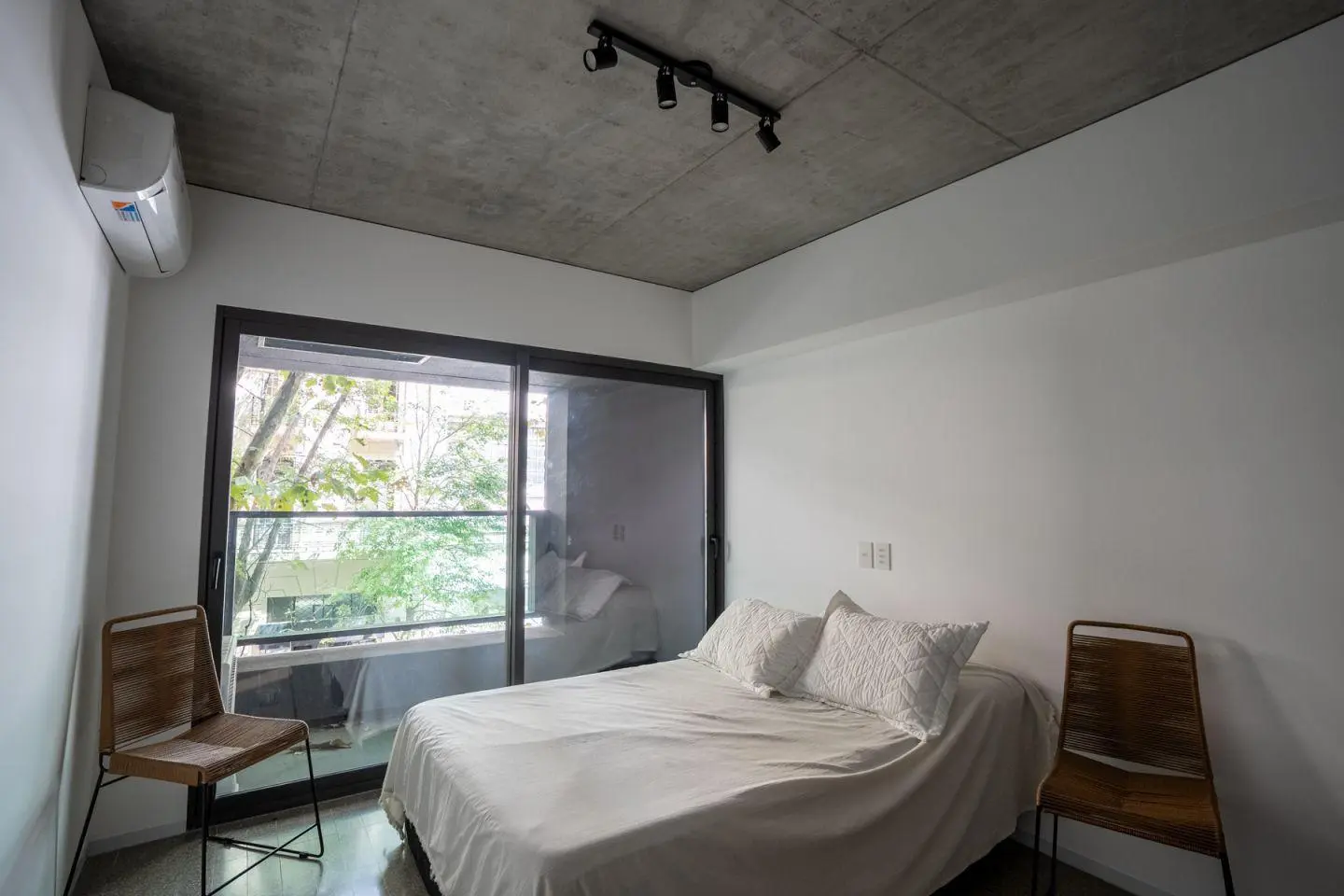 Departamento monoambiente. | Huergo 475 5