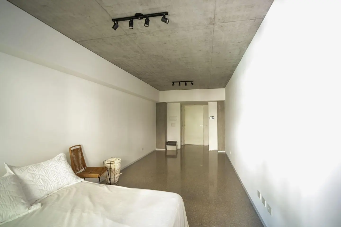 Departamento monoambiente. | Huergo 475 2