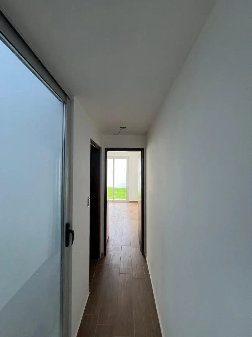 Oficina comercial de 34 m2 + 22 m2 de patio - La Plata 3