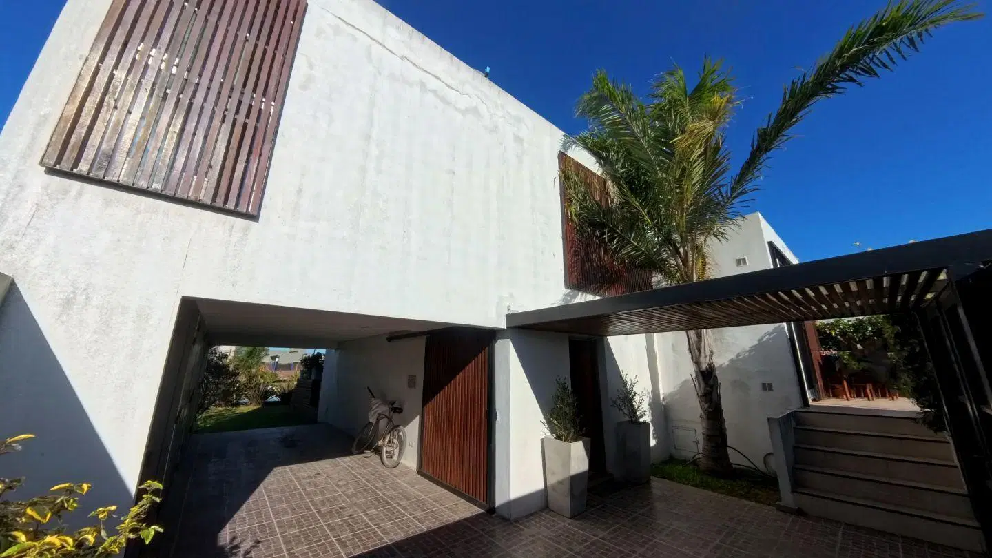 Casa 5 ambientes 3 dormitorios. | Calle 502 Bis al 700 4